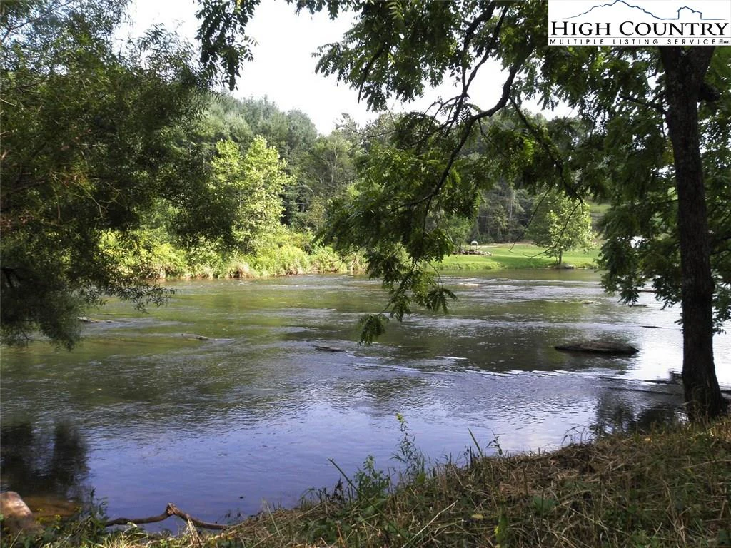 Image number 8 for the current listing