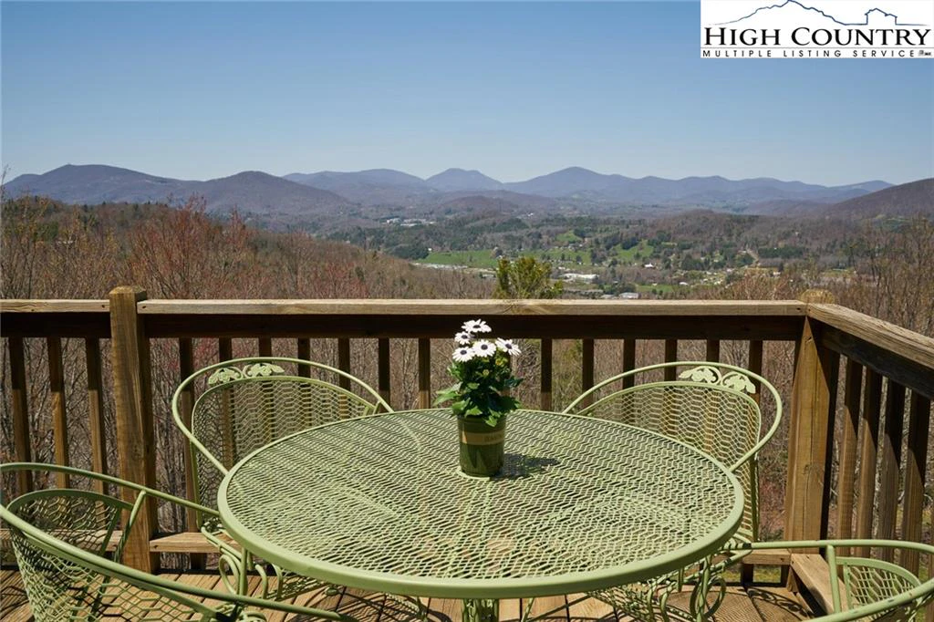 Image number 3 for the current listing