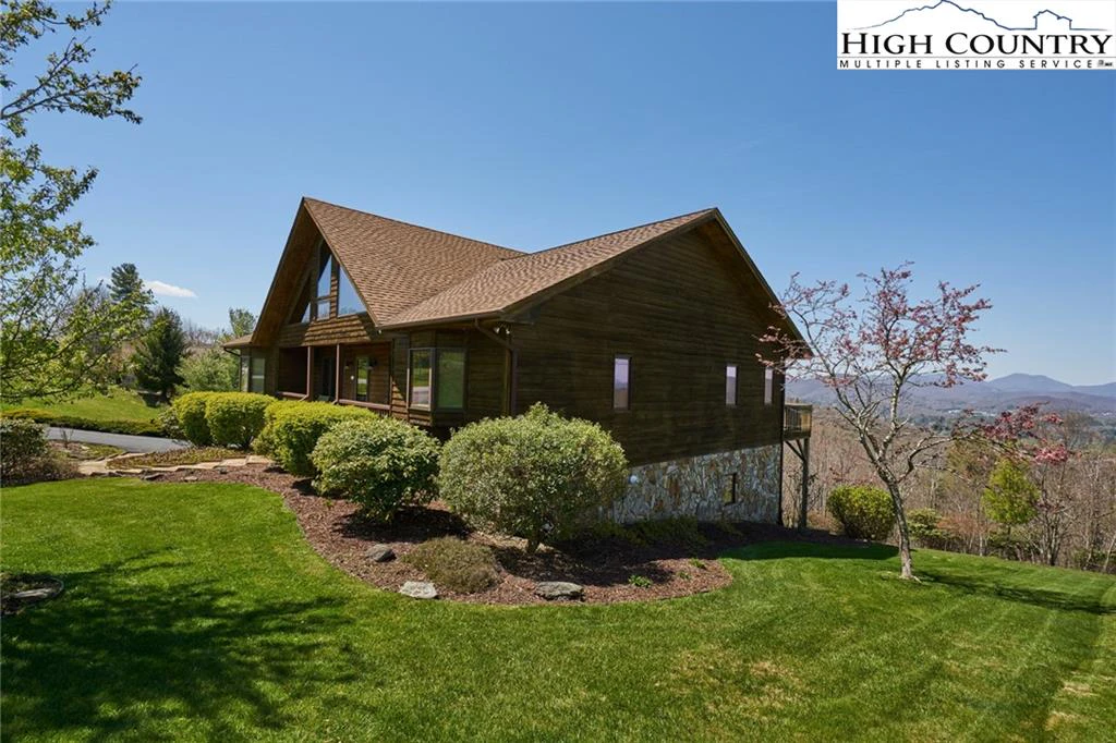 Image number 16 for the current listing