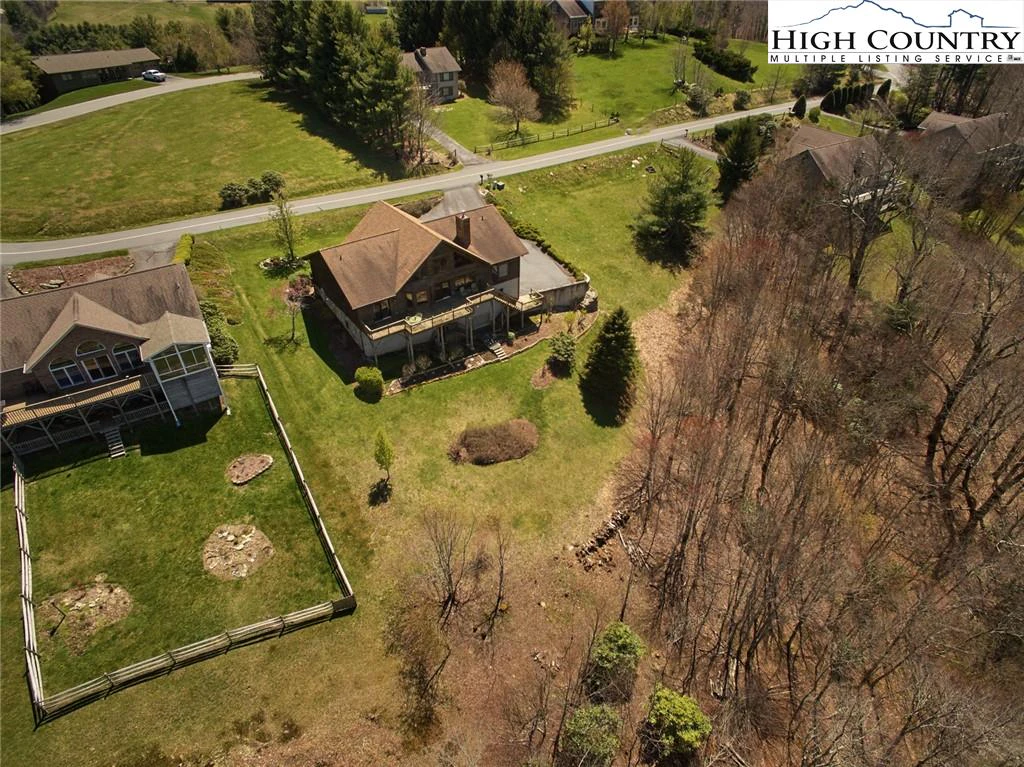 Image number 19 for the current listing
