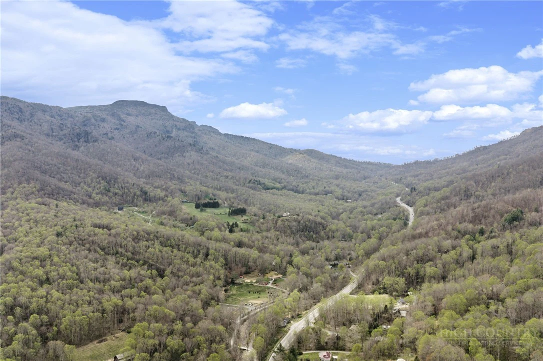 Image number 15 for the current listing