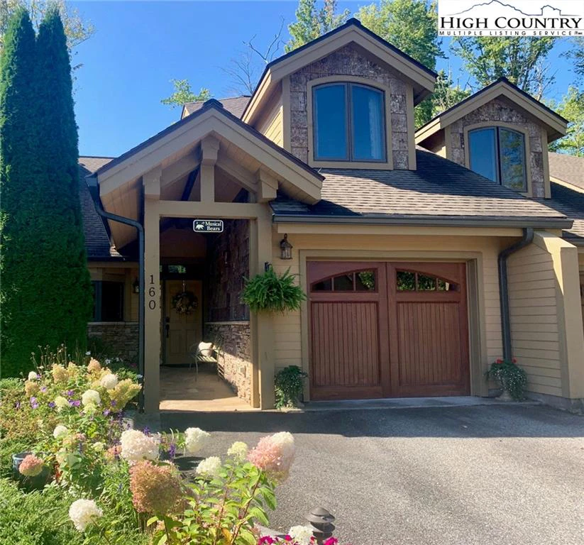 Image number 1 for the current listing