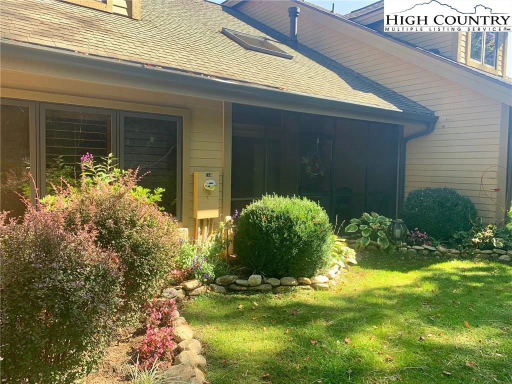 Image number 3 for the current listing