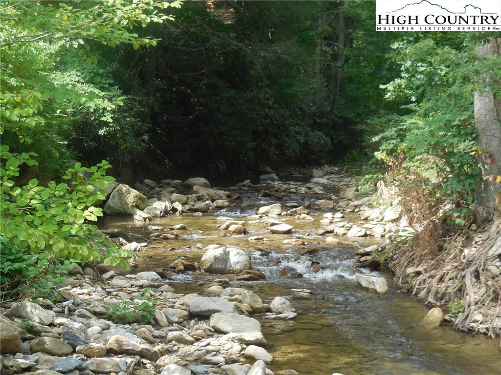 Image number 18 for the current listing