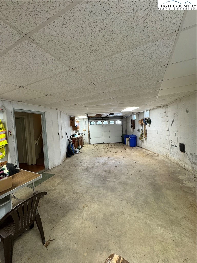 Image number 7 for the current listing