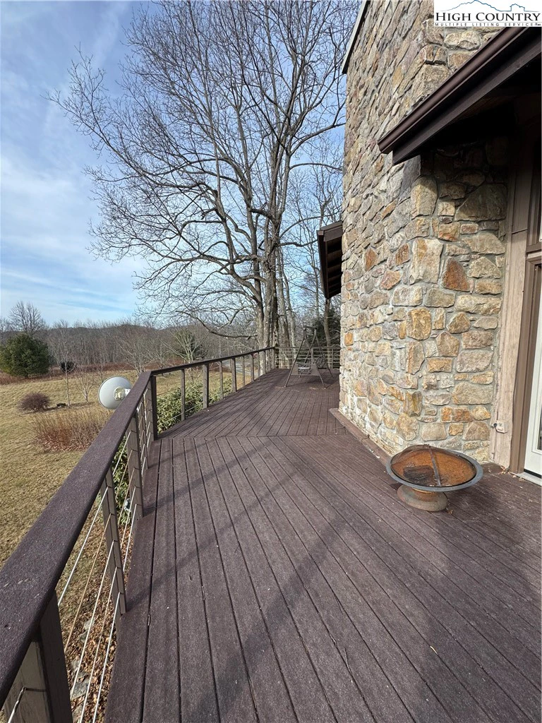 Image number 10 for the current listing