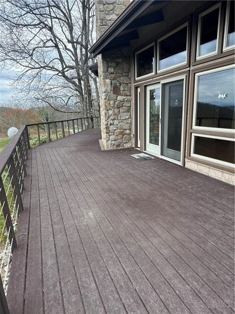Image number 9 for the current listing