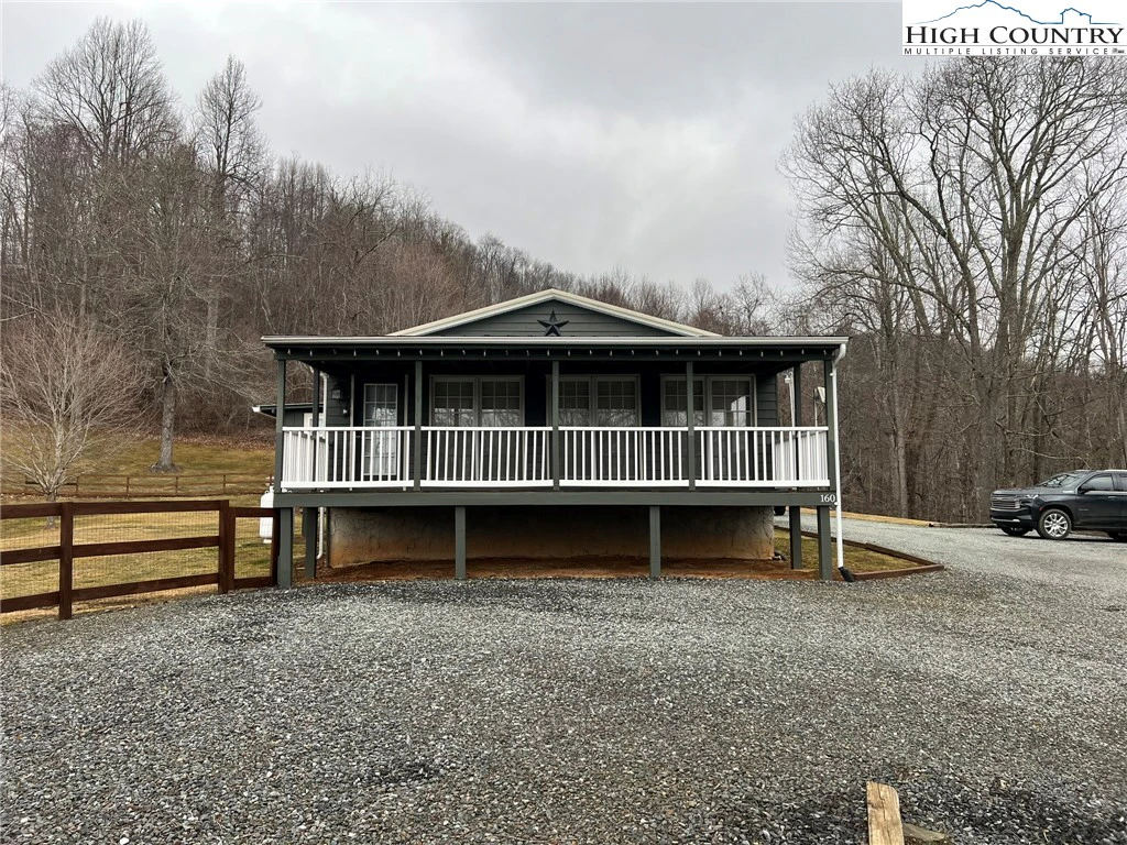 Image number 1 for the current listing