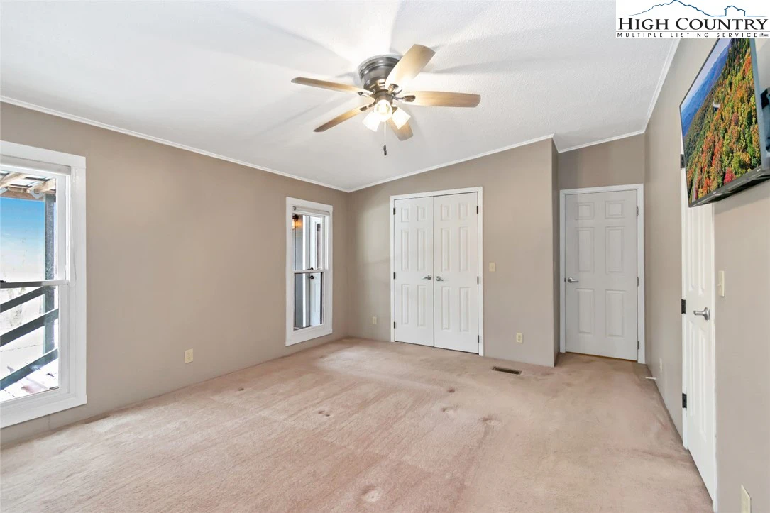 Image number 6 for the current listing
