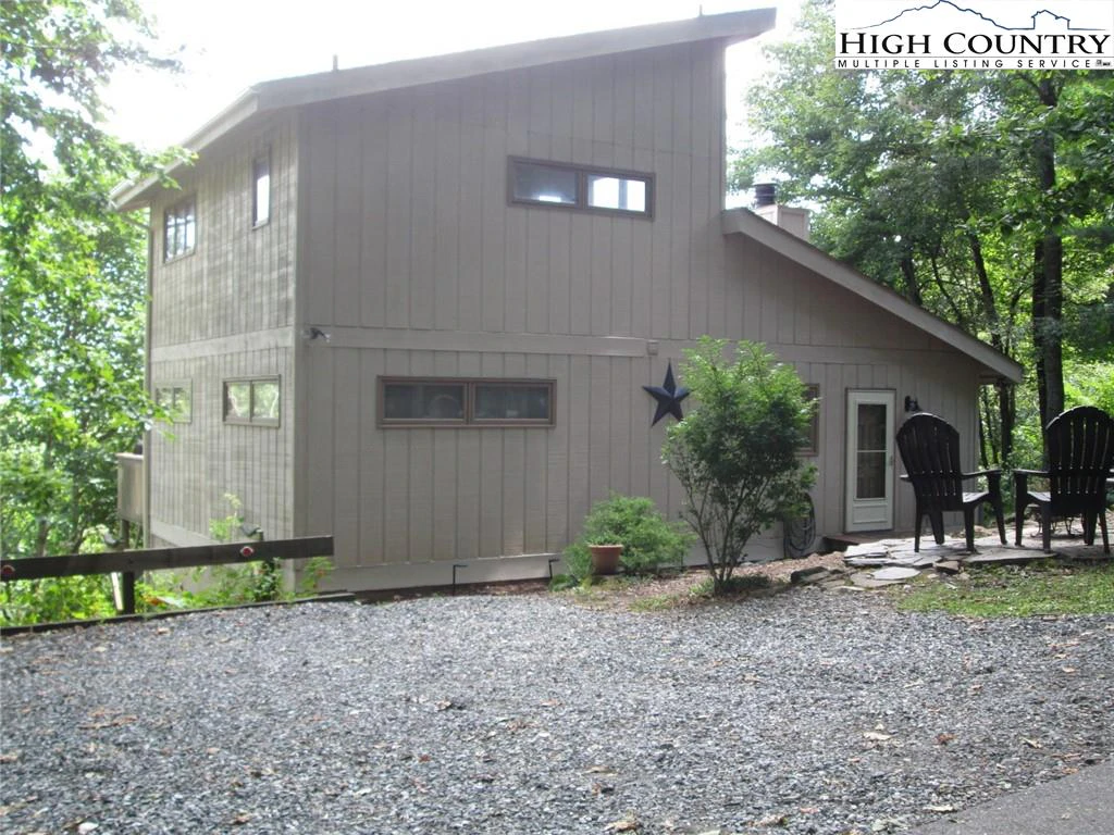 Image number 22 for the current listing