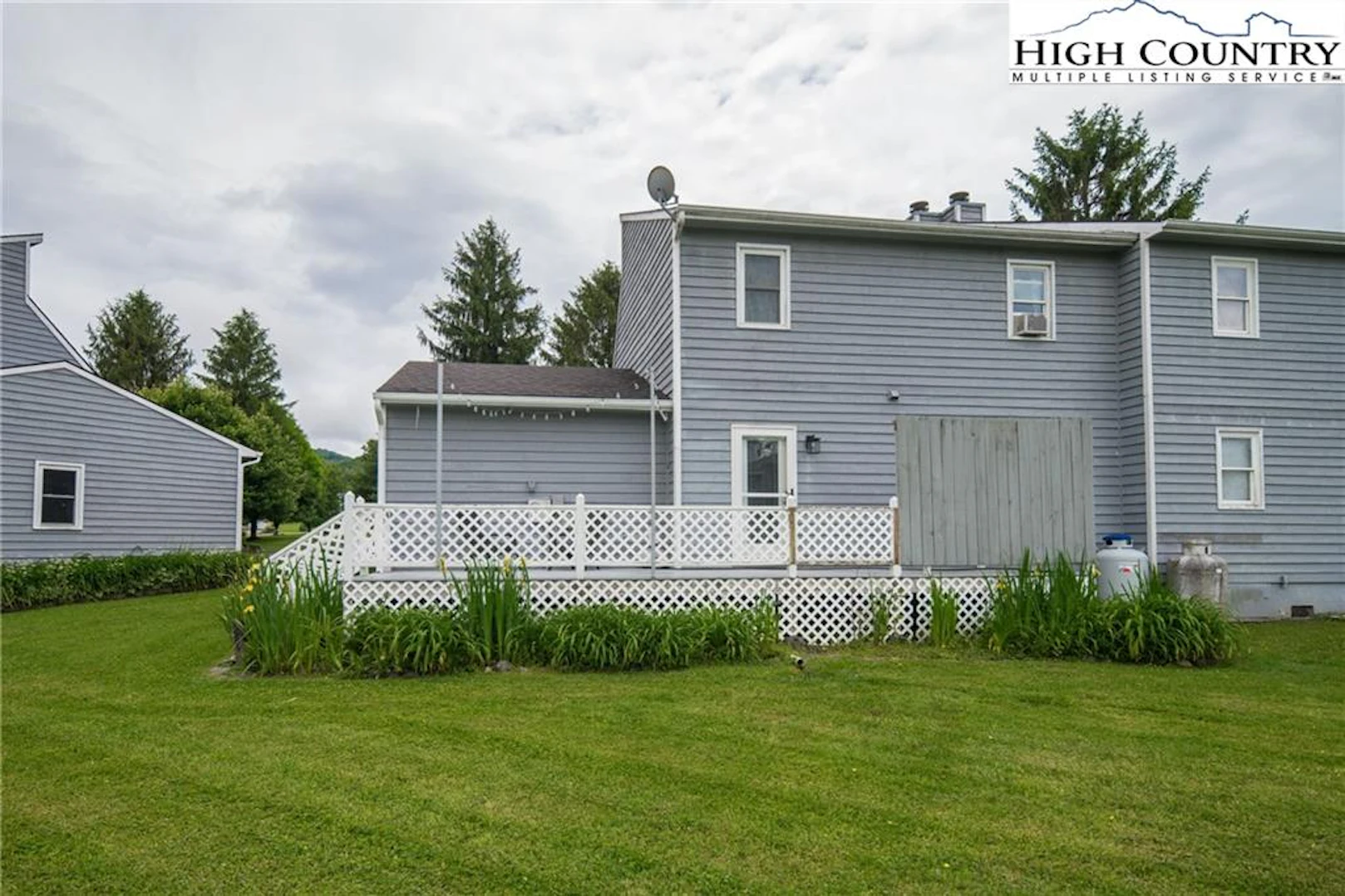 Image number 11 for the current listing