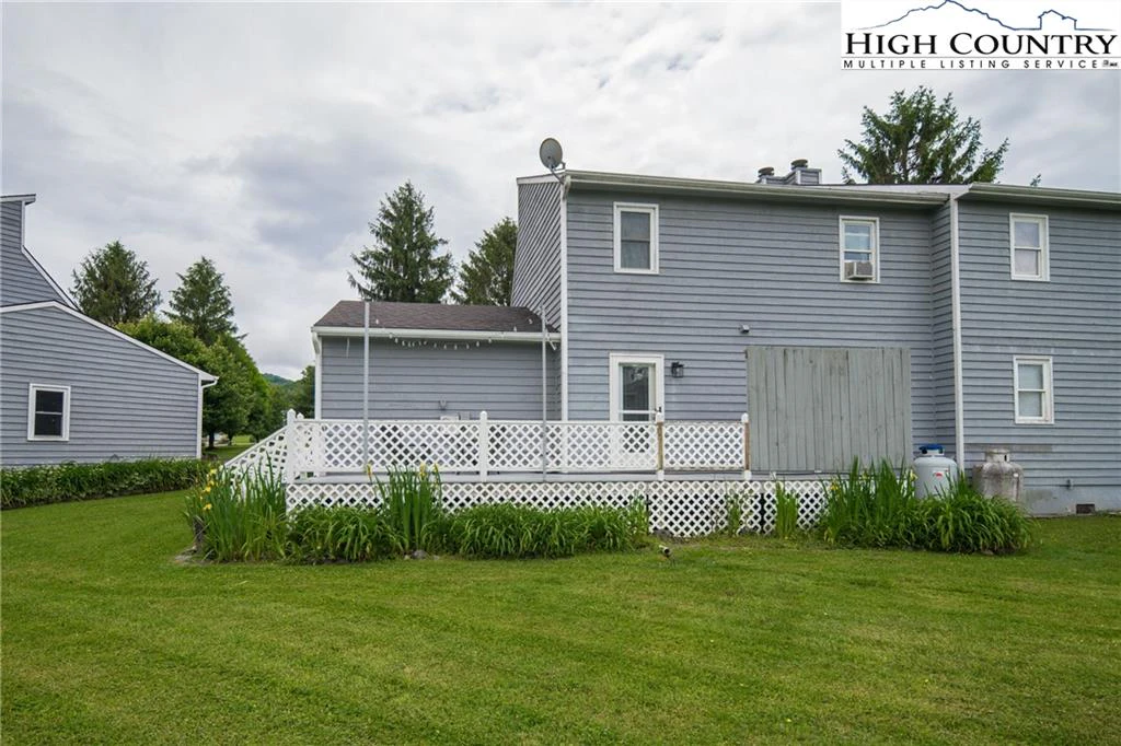 Image number 11 for the current listing