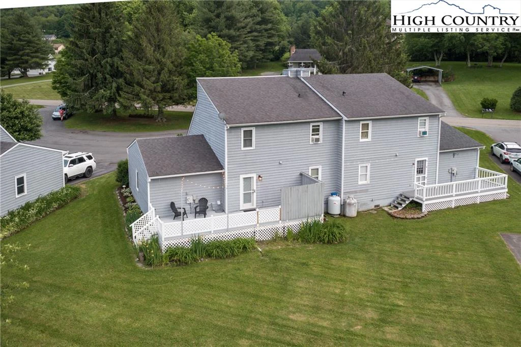 Image number 3 for the current listing