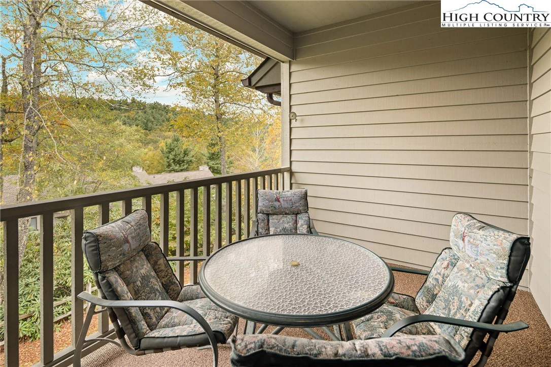 Image number 7 for the current listing
