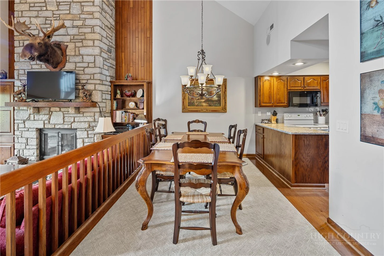 Image number 3 for the current listing