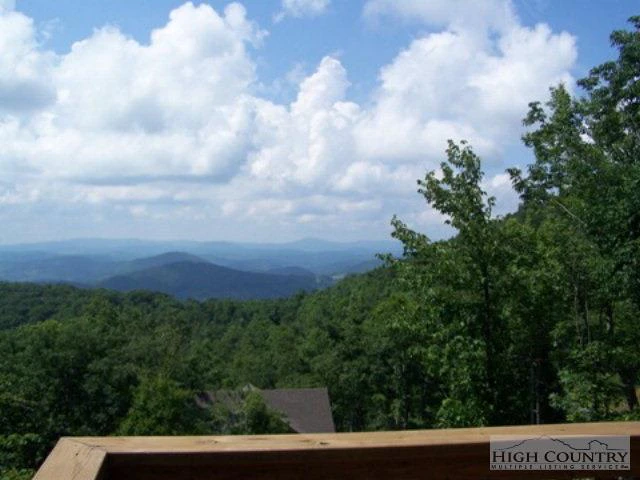 Image number 21 for the current listing