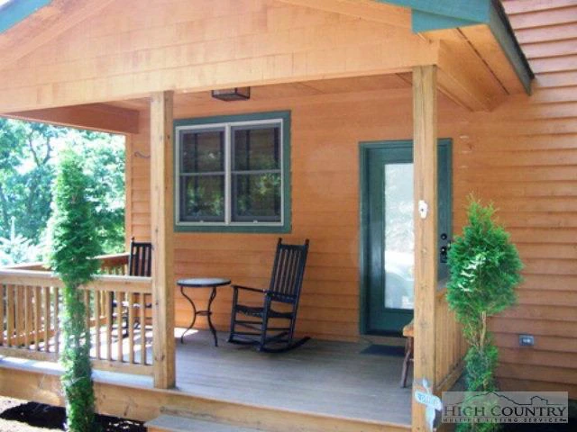 Image number 6 for the current listing