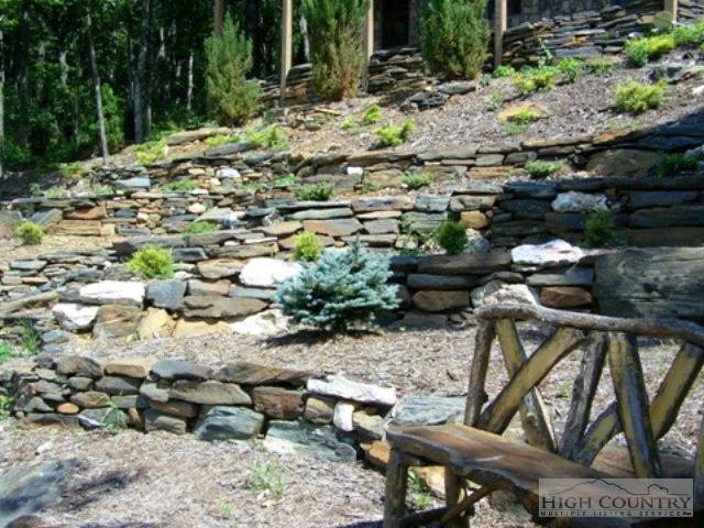 Image number 2 for the current listing