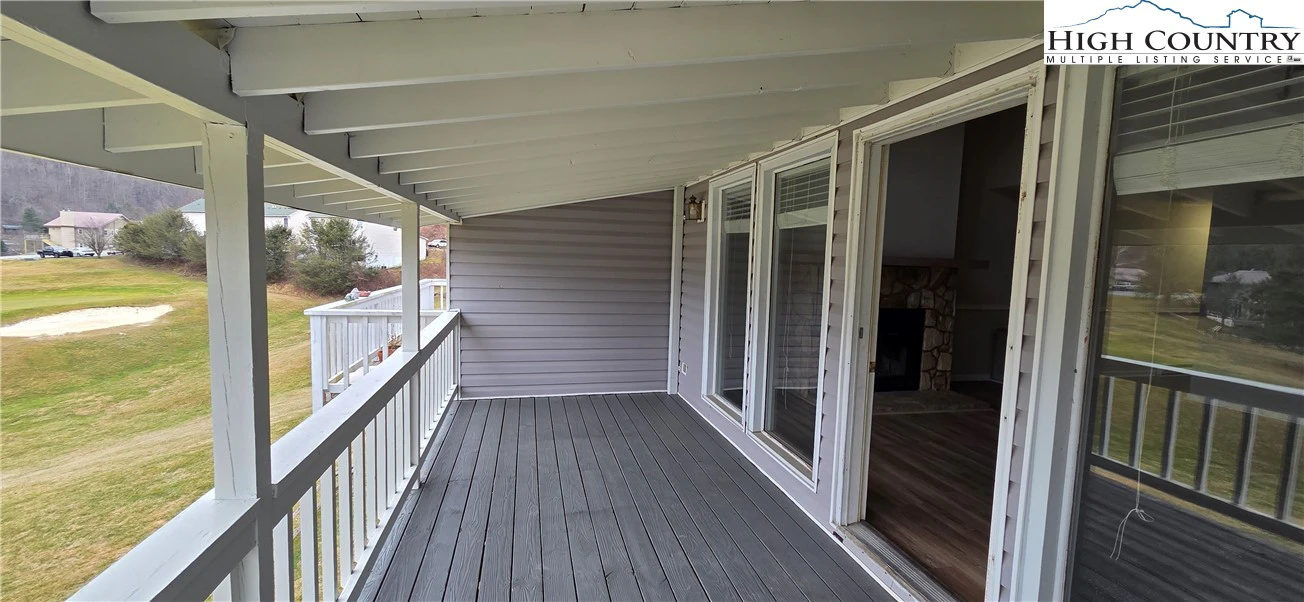 Image number 6 for the current listing
