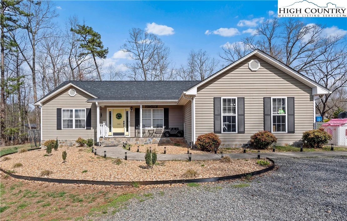 Image number 1 for the current listing