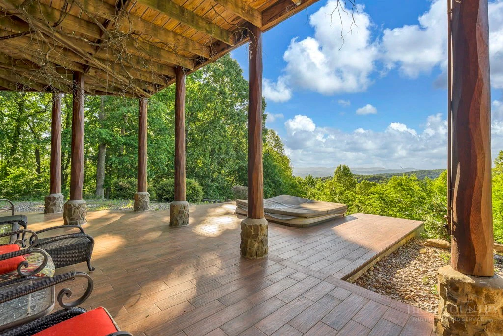 Image number 8 for the current listing