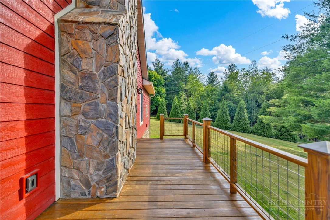 Image number 8 for the current listing