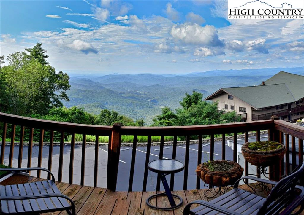 Image number 1 for the current listing