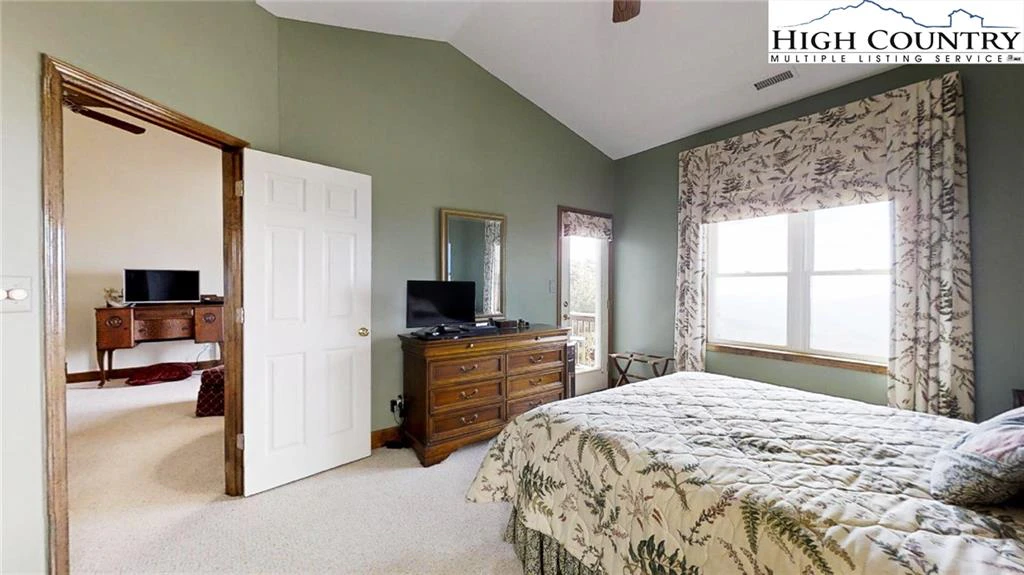 Image number 6 for the current listing