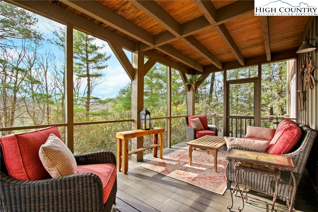Image number 13 for the current listing