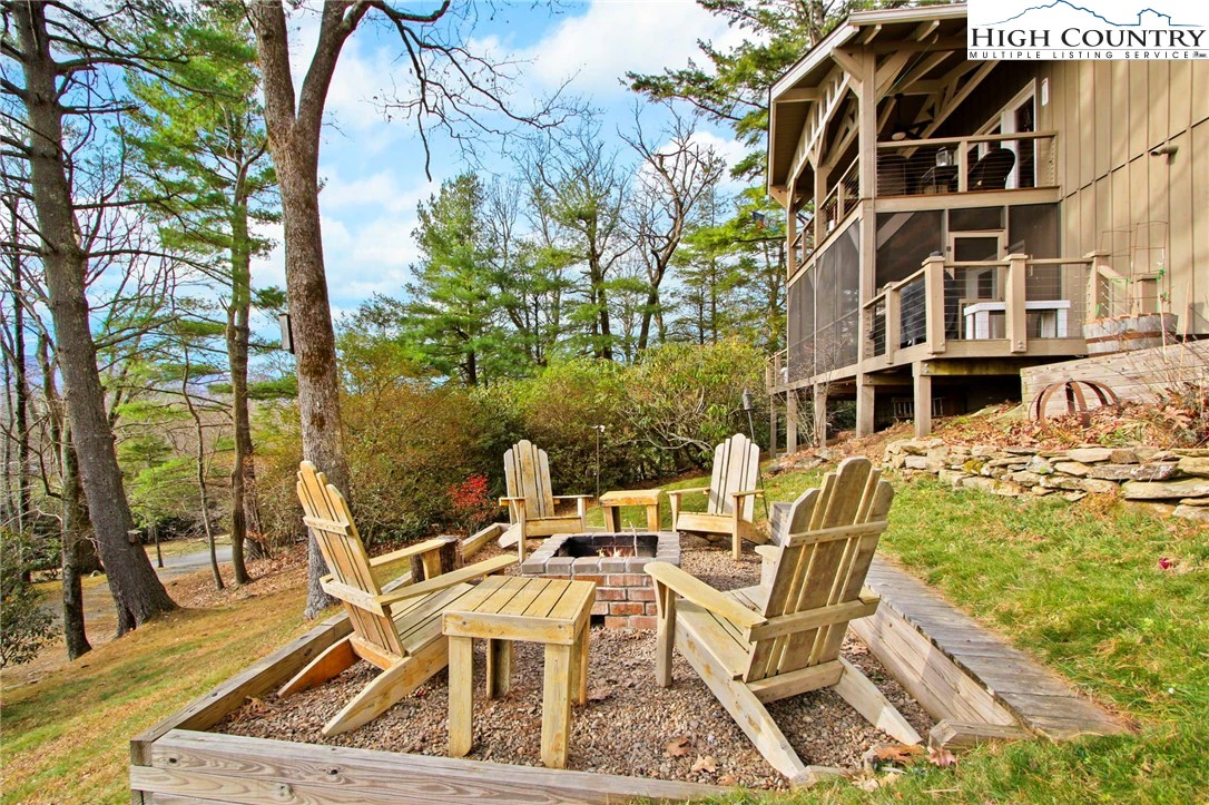 Image number 15 for the current listing