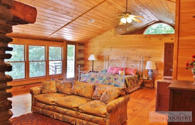 Image number 21 for the current listing