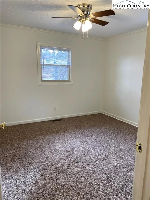 Image number 2 for the current listing