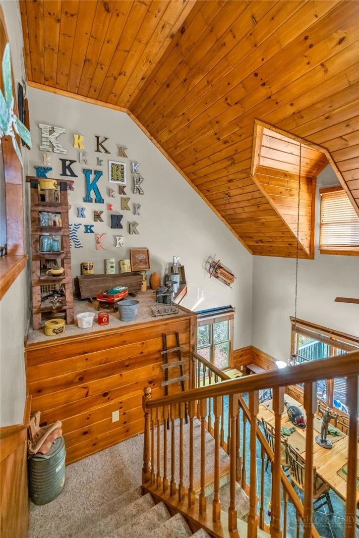 Image number 6 for the current listing