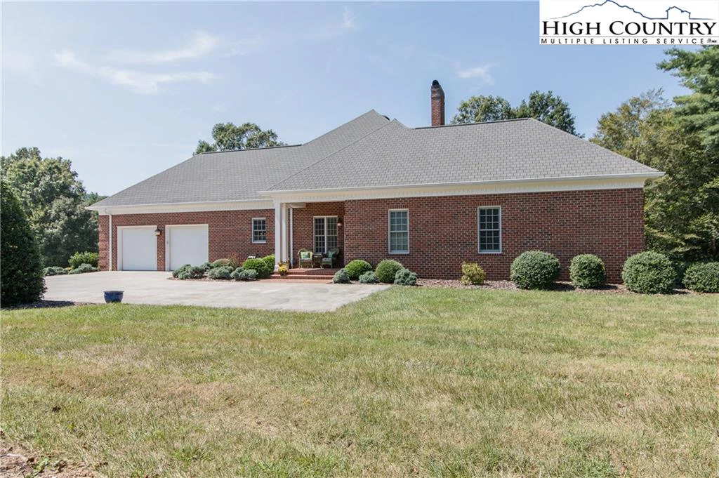 Image number 21 for the current listing