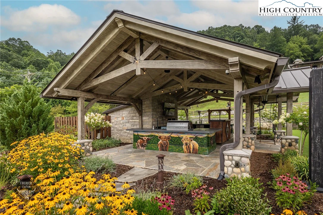 Image number 3 for the current listing