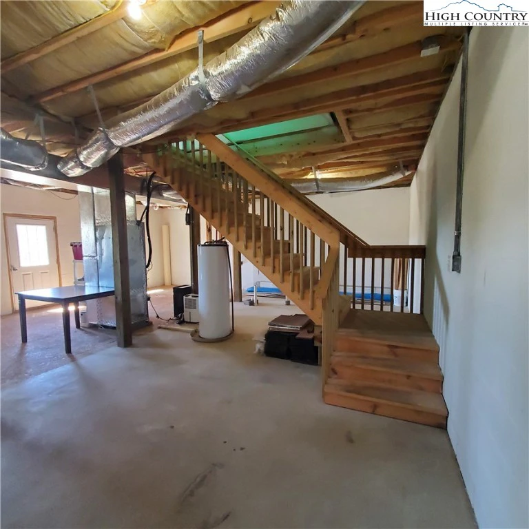 Image number 10 for the current listing
