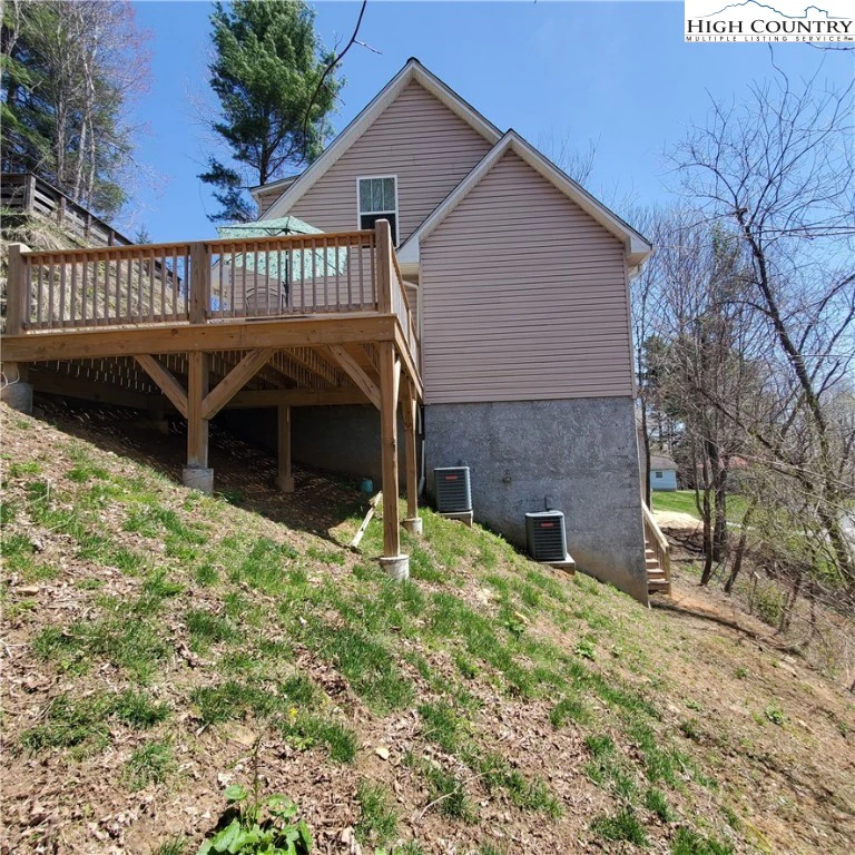 Image number 4 for the current listing