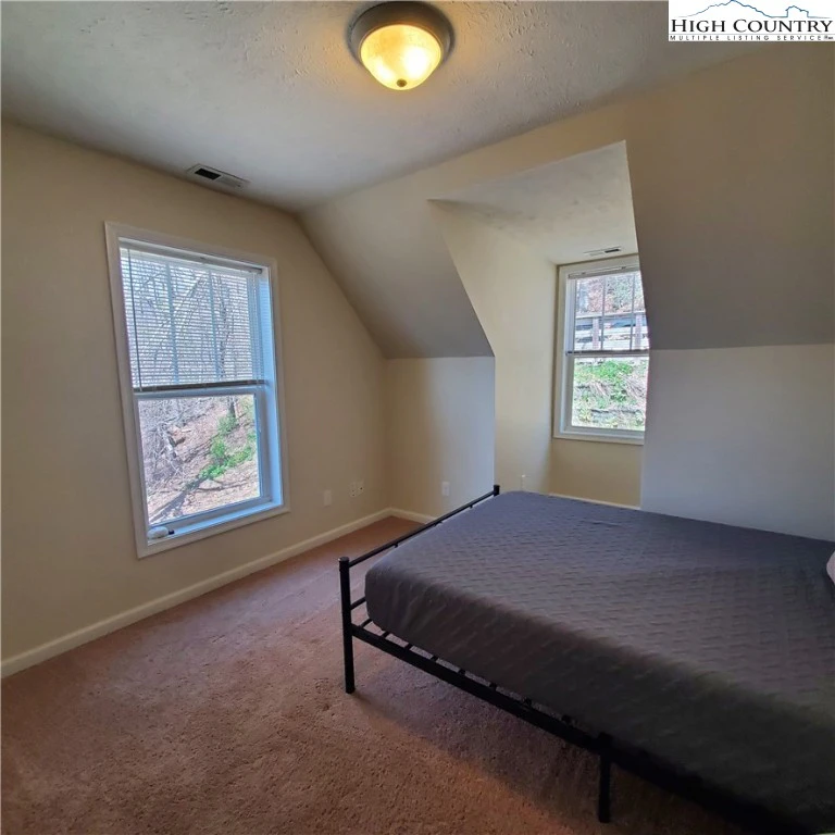 Image number 2 for the current listing