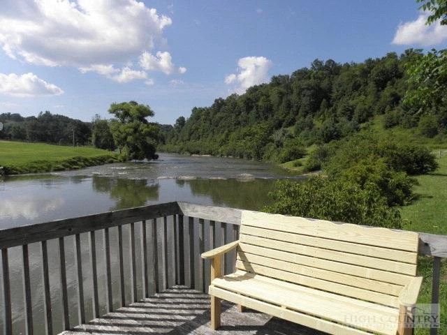 Image number 7 for the current listing