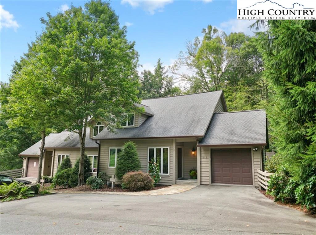 Image number 1 for the current listing