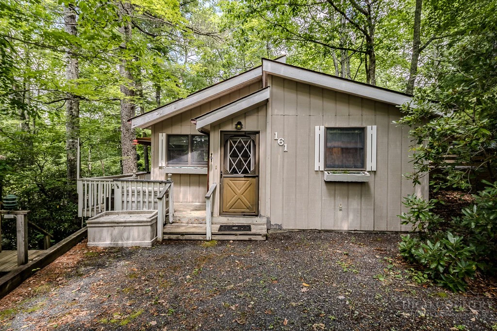 Image number 1 for the current listing