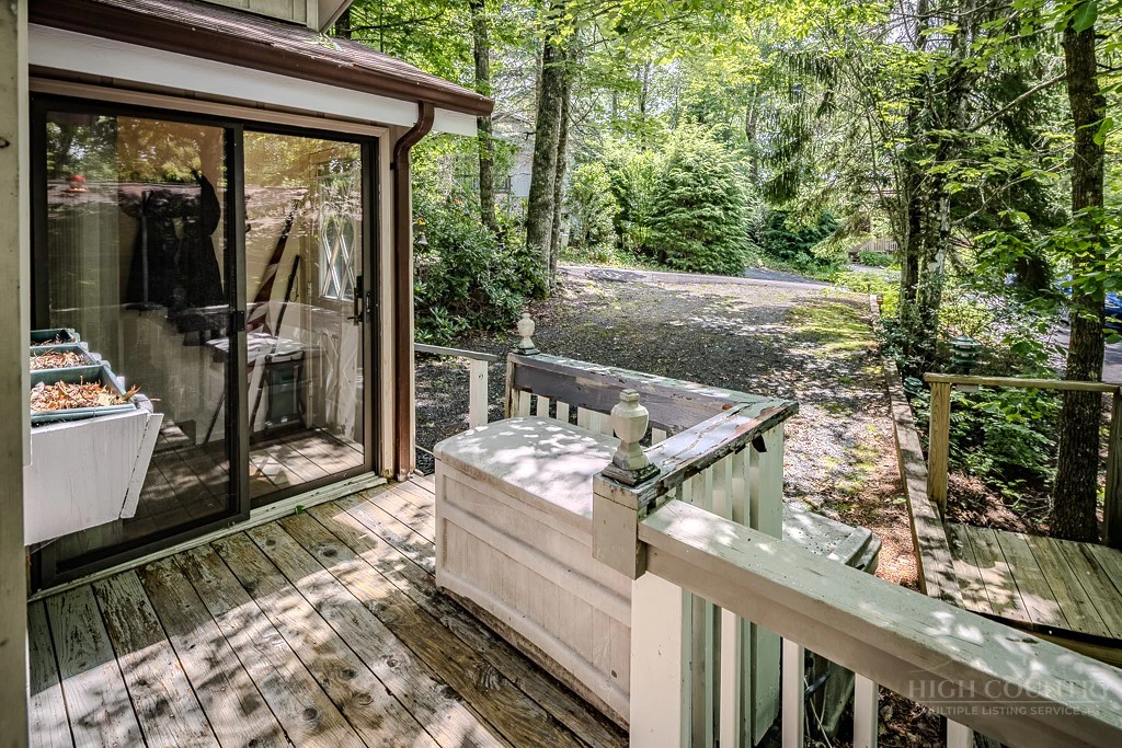 Image number 7 for the current listing