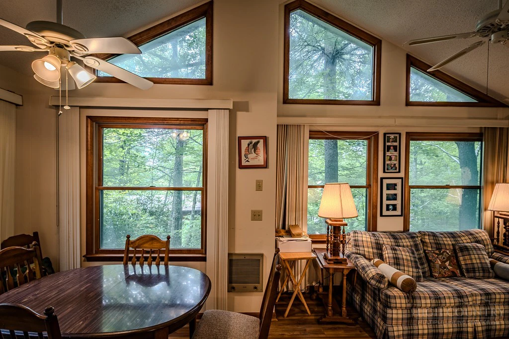 Image number 20 for the current listing