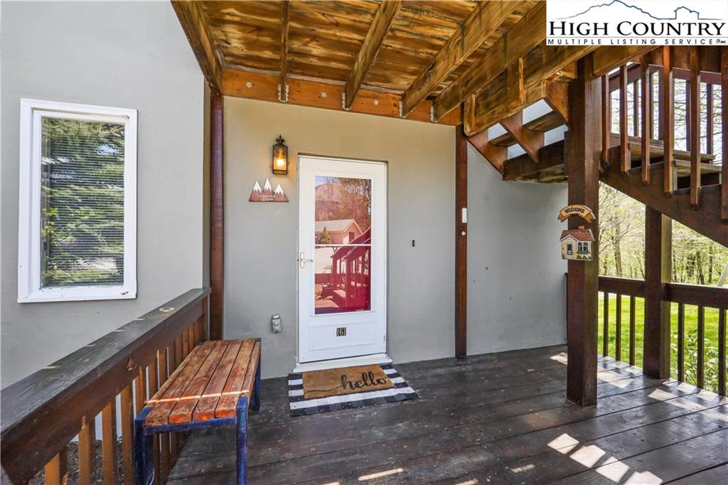 Image number 3 for the current listing