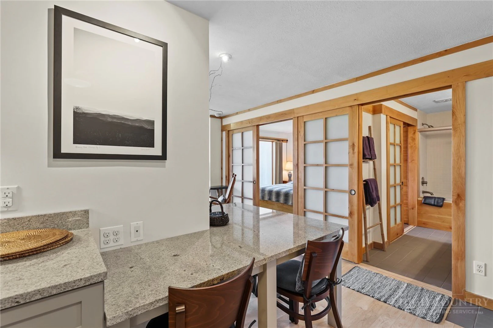 Image number 21 for the current listing