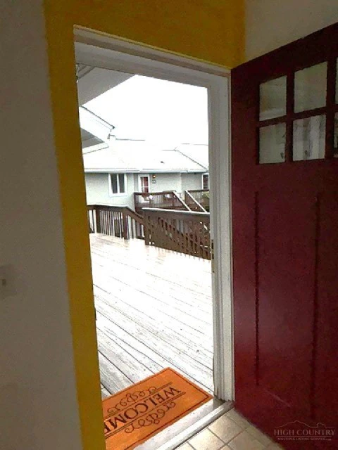 Image number 3 for the current listing