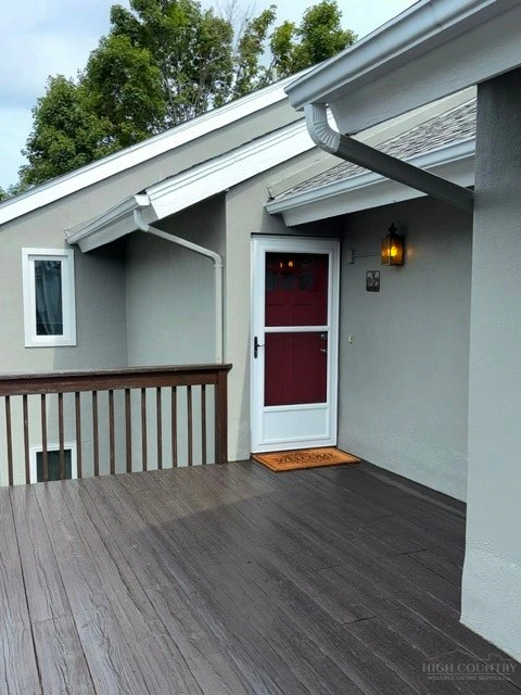 Image number 2 for the current listing