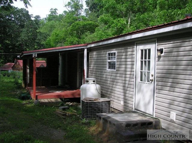 Image number 4 for the current listing