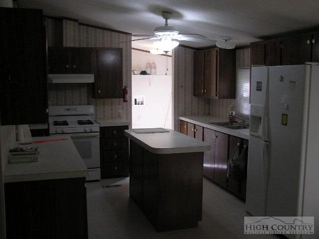 Image number 7 for the current listing