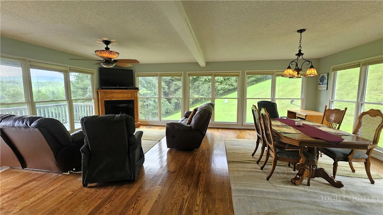 Image number 10 for the current listing